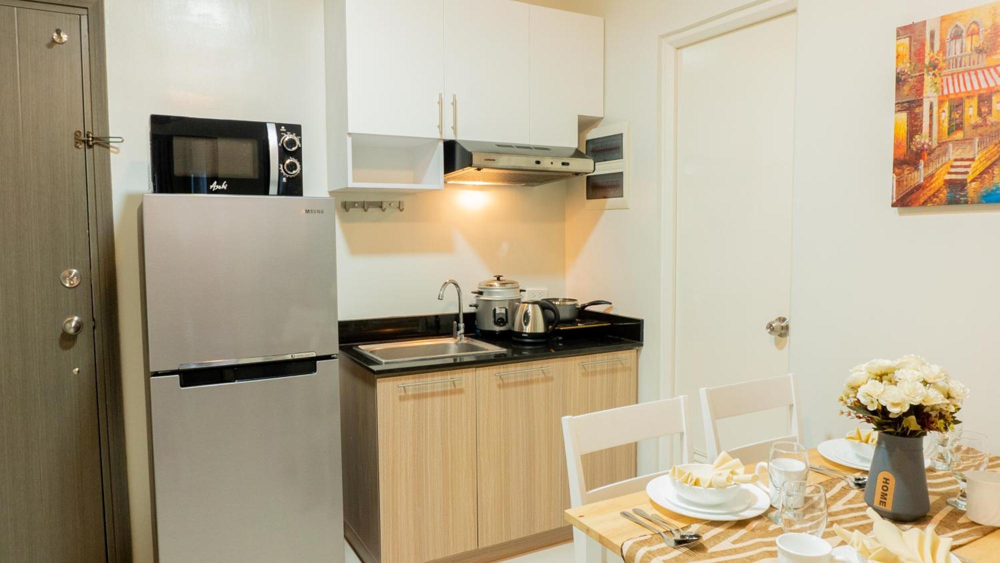 Palawan Modern Living In A Thoughtfully Designed Staycation Near Airport - B1 5Kunzite Puerto Princesa Екстериор снимка